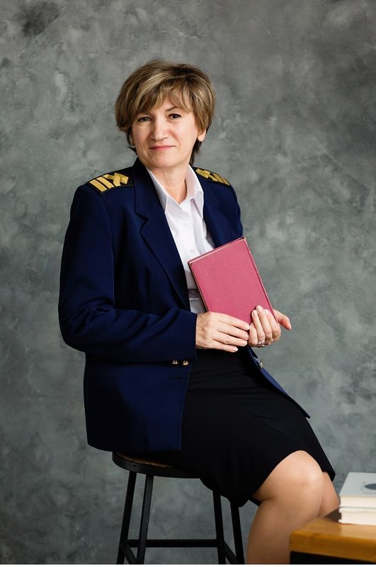 Горних Лариса Владимировна.